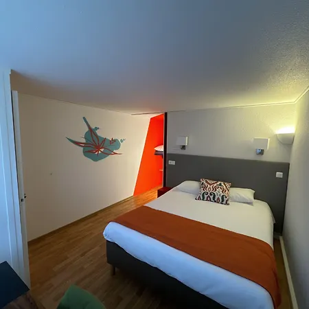 Hotel Campanile - La Glacerie 3*