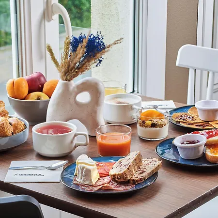 Campanile - La Glacerie 3*